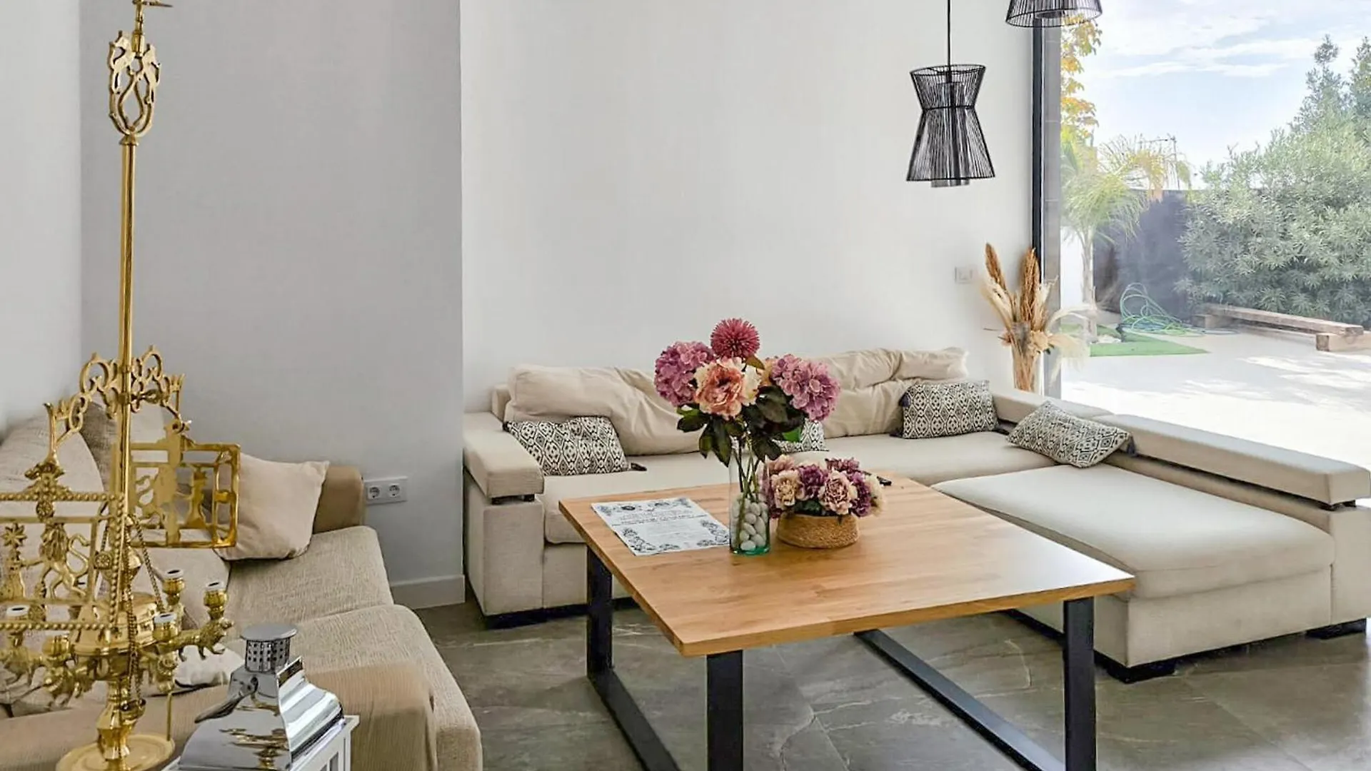 3 Bedroom Cozy Home In Lucena Spain